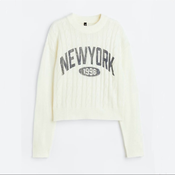 H&M Sweaters - Cream New York Sweater